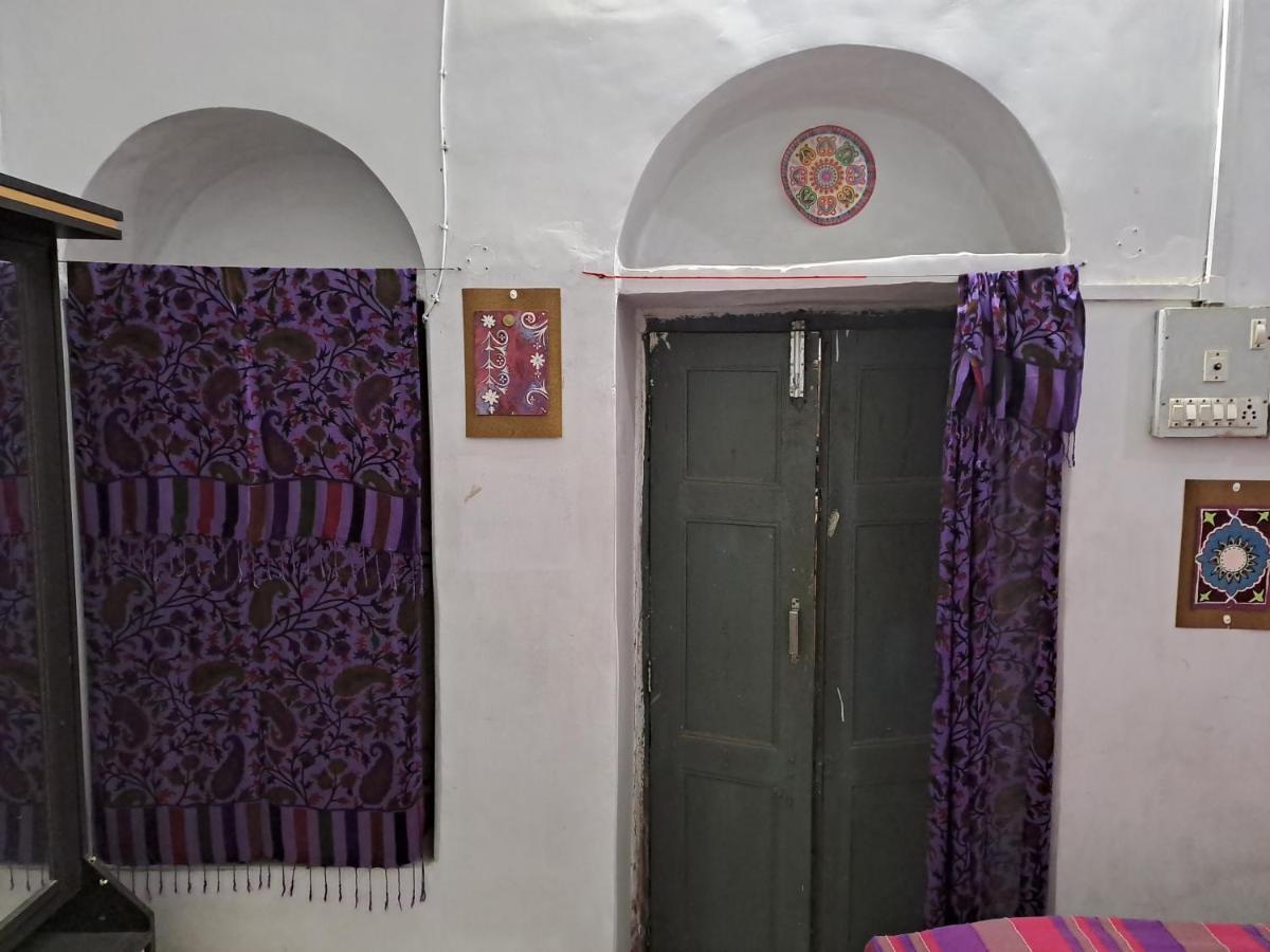 ורנאסי Mangla Guest House חדר תמונה